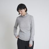 ao/なめらか天竺タートルネック